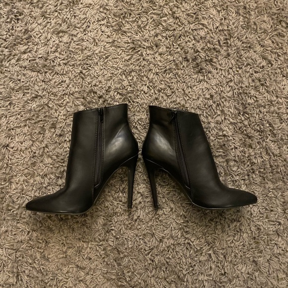 Candie's Shoes - black Candie’s booties